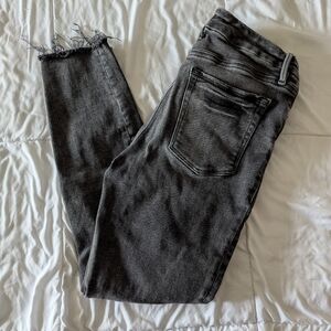 Good American Jeans 8/29 Good Legs Crop